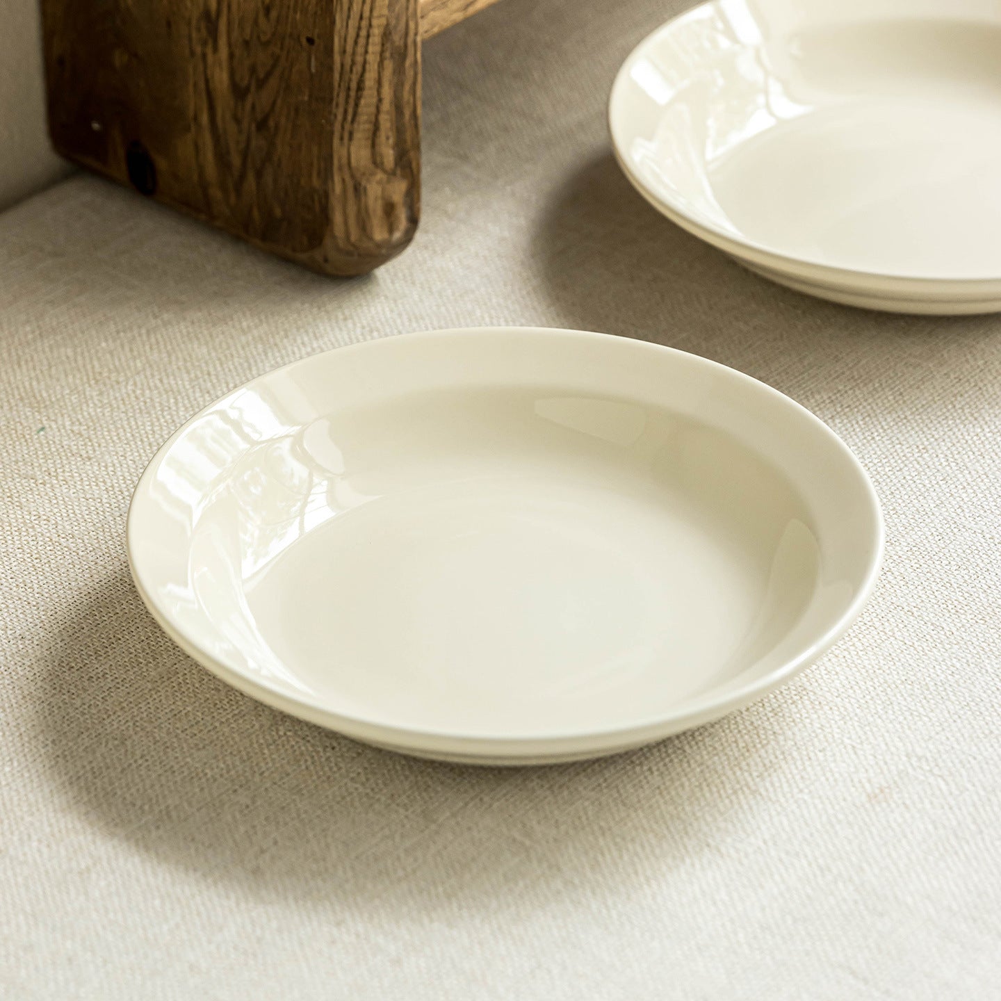 Cream-Style Minimalist Ceramic Dinner Plate – Deep Round Plate for Home Use, Salad Plate, Western Food Plate, Elegant Tableware Bulk Wholesale Set